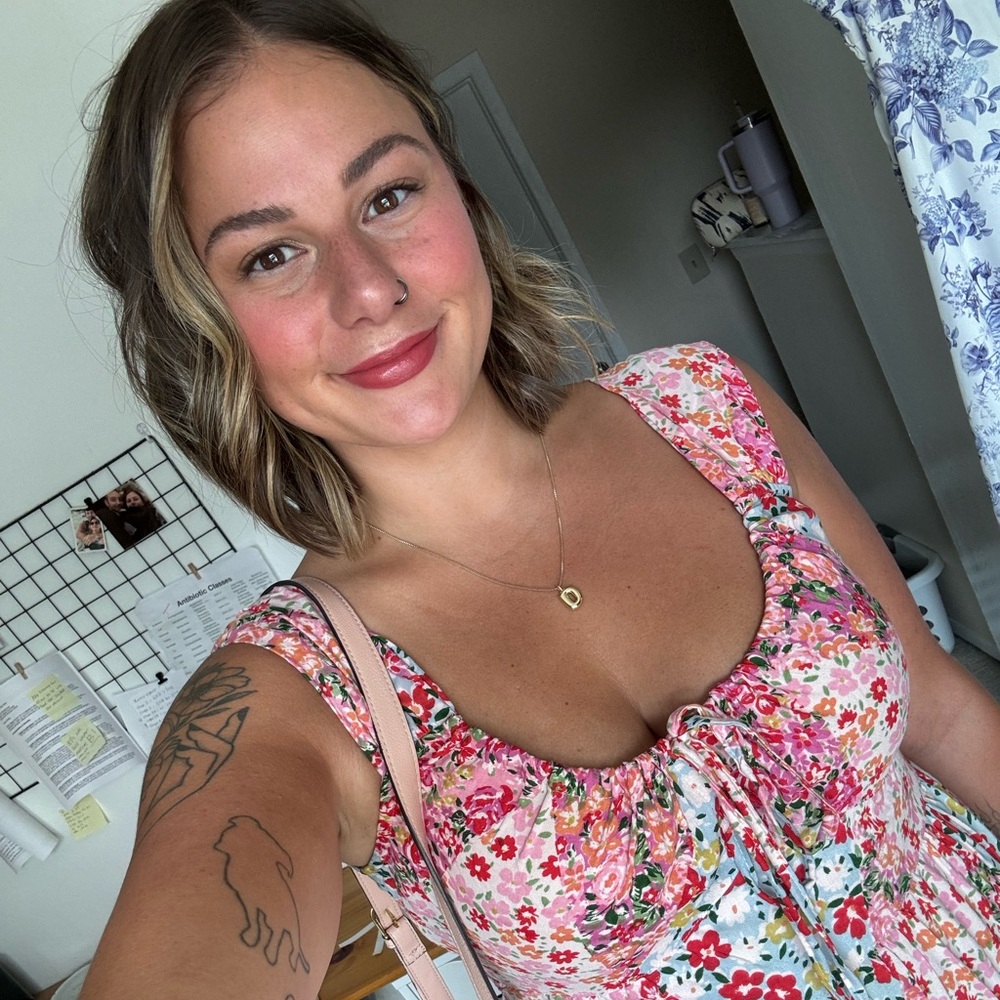 Meet your Posher, Dayna